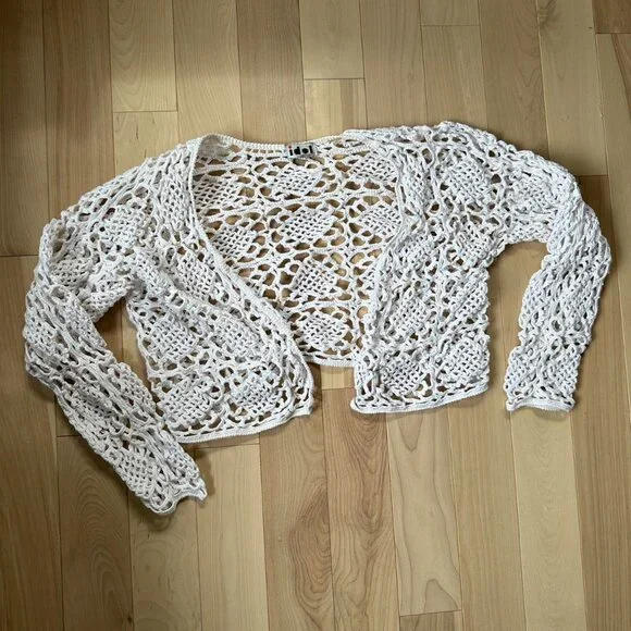 White Crochet Bolero – Cropped Macramé Cardigan, One Size - Picture 2 of 8